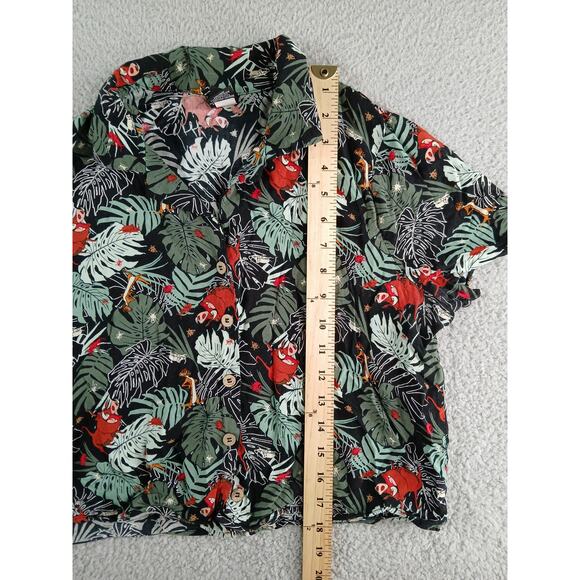 Disney Lion King Her Universe Shirt Womens Medium Green Button Up Timon Pumbaa - Picture 4 of 7